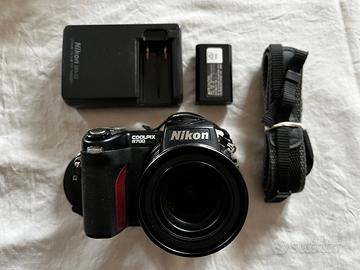 Nikon COOLPIX 8700 Bridge 8MP