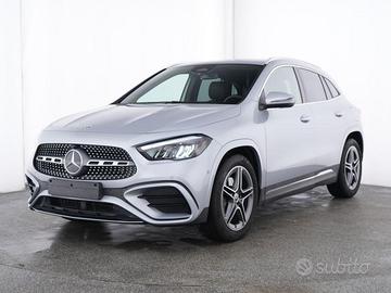 MERCEDES-BENZ GLA 180 Automatic AMG Line Advance