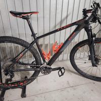 MTB cube carbonio 29