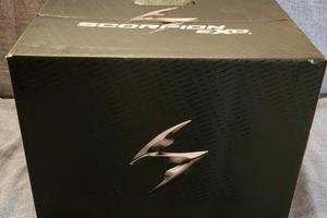 casco Scorpion nuovo