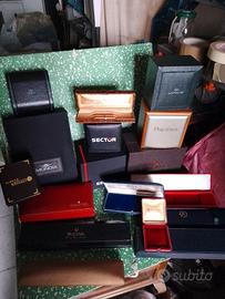 scatole orologi e penne