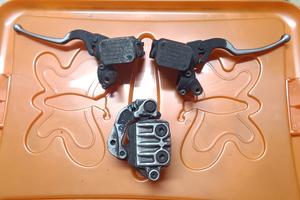 leve Freni con pompa e pinza per Yamaha XMAX 250 