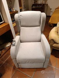 Poltrona elettrica reclinabile di qualità 
