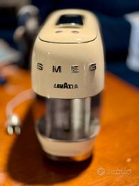 SMEG Lavazza A Modo Mio