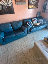 Coppia divani in pelle 3 p. (+ letto) e 2 p. 