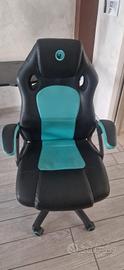 sedia gaming e scrivania