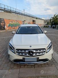 Mercedes-Benz GLA 200 d Automatica Sport
