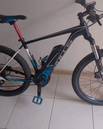 bici elettrica Bosch batteria 500 Shimano deore 