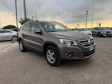 VOLKSWAGEN Tiguan 2.0 TSI 4MOTION 4X4 Sport & Styl