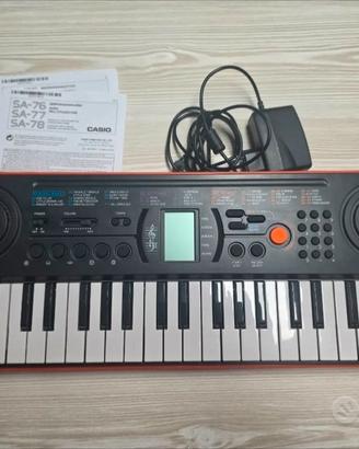 Pianola Casio Sa-76 electronic keyboard