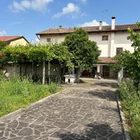 TIPICA CASA FRIULANA TRICAMERE CON GIARDINO DI ...