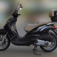 Piaggio Beverly 250