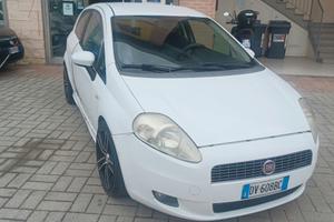 NEOPATENTATI BUONO STATO G. PUNTO 1.3 MJTD