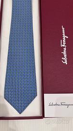 Cravatta Salvatore Ferragamo NUOVA