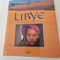 Grande libro fotografico sulla Libia