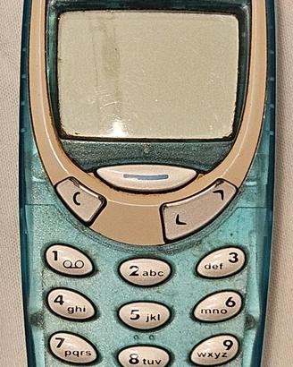 Nokia 3310 vintage con scocca trasparente turchese