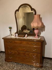 cassettone con specchiera