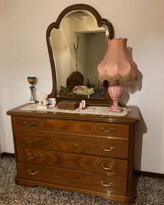cassettone con specchiera