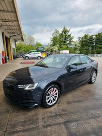 Scambi0 Audi a4 quattro (190cv)