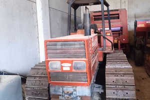 Trattore cingolato New Holland 100.55