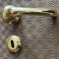 maniglia porta ottone lucido