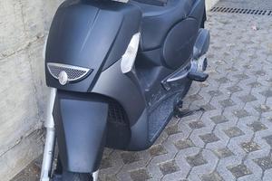 Scarabeo 300S