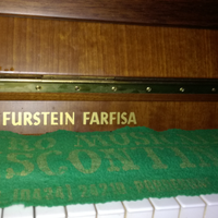 Pianoforte a muro FURSTEIN FARFISA