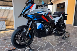 M 1000 XR