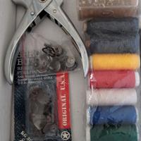 attrezzo pinzatrice e accessori vari  per sarta