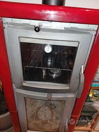 Stufa a legna Thermorossi  con forno 