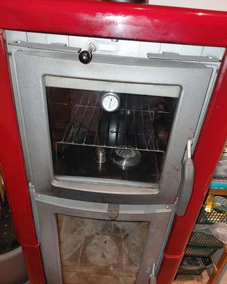 Stufa a legna Thermorossi  con forno 