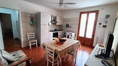 Lido Marini, app.to in centro