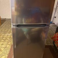 Frigorifero Liebherr inox con freezer superiore