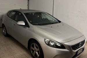 Volvo V40 Business - D2