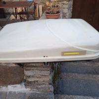 bagagliera tetto auto con chiusura chiave.  