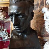 Busto in bronzo di uomo firmato E. Tinto