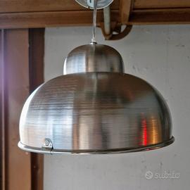 2 Lampadari in alluminio come nuovi 