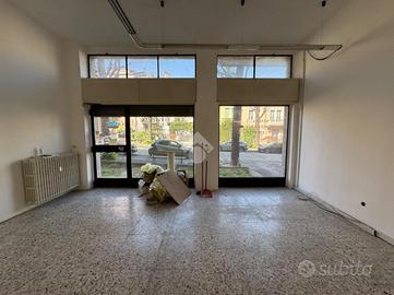 MULTILOCALE A STRADELLA