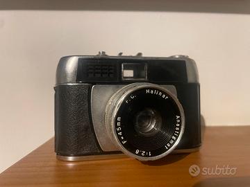 Macchina fotografica vintage Halina