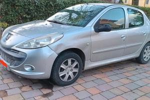 Peugeot 206 + 1.1 plus gpl