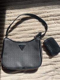 Borsa Guess nera originale con pochette abbinata