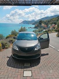 Lancia Ypsilon 1.2 GPL