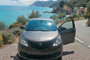 Lancia Ypsilon 1.2 GPL