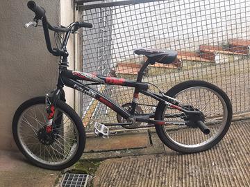 bicicletta bmx ragazzo/a