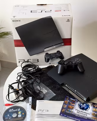 Sony ps3 boxata slim + gioco gran turismo 6