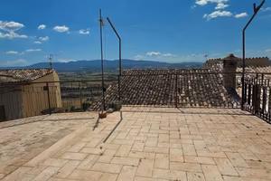 Casa indipendente di 145 m² con 4 locali a Trevi