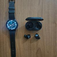 Samsung Galaxy Watch 6 con auricolari Galaxy Buds