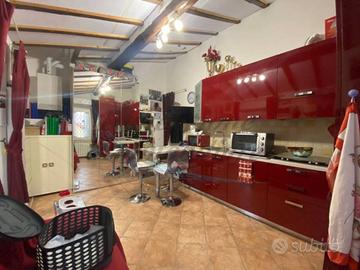 Appartamento di 45 m² con 2 locali e posto auto a 