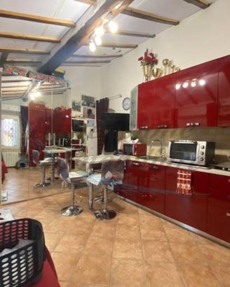 Appartamento di 45 m² con 2 locali e posto auto a 