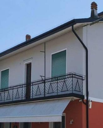 Immobile in asta di 357 m² con più di 5 locali a M